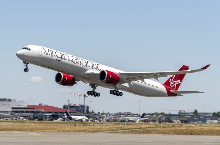 A350 1000 Virgin Atlantic MSN298 take off CE AC 1210 002 scaled e1712144802789