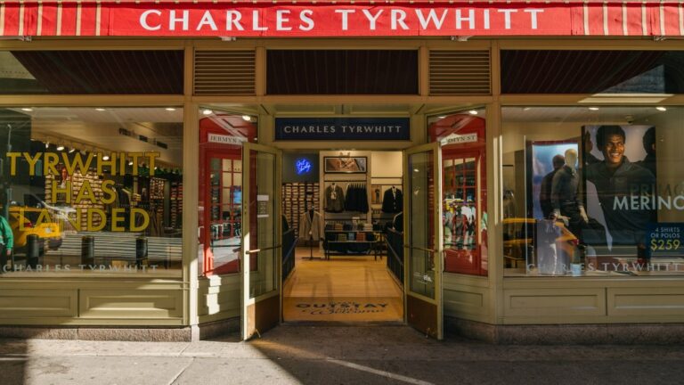 Charles Tyrwhitt Grand Central Opening 09