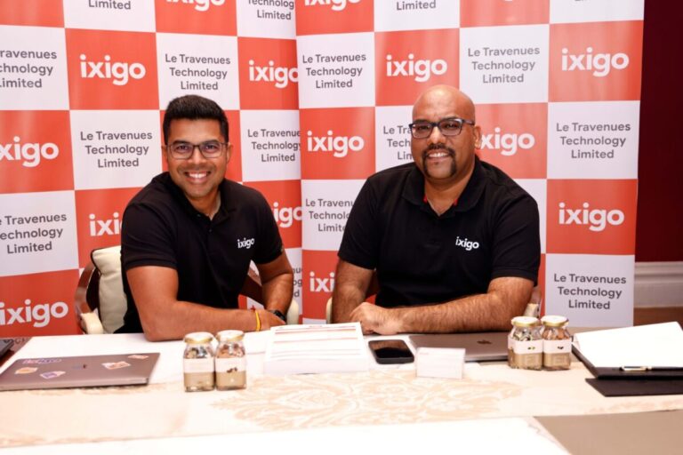 Mr. Aloke Bajpai Chairman Managing Director and Group CEO ixigo and Mr. Rajnish Kumar Director and Group Co CEO ixigo 2 2048x1366 1 e1729780277199