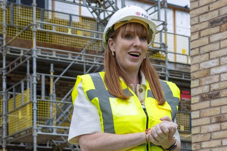 1733989367 angela rayner