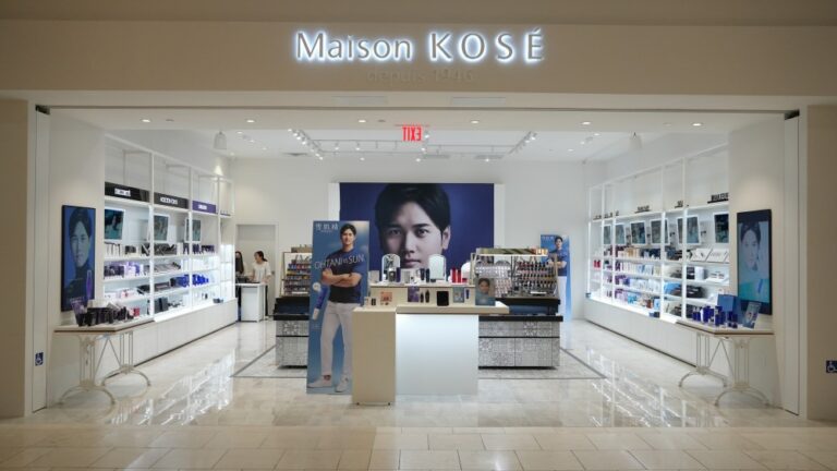 Maison KOSE Wide Shot of Store